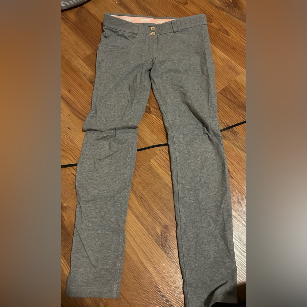 Freddy Women's Straight Leg Jeans in Gray